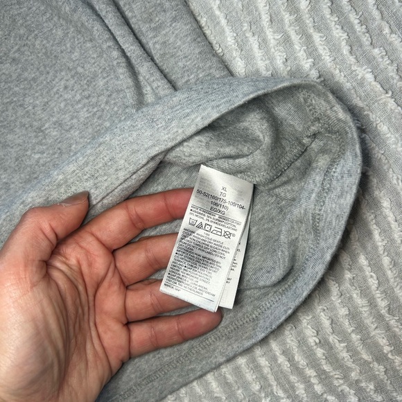 Long Sleeve T-shirt Bundle Grey White Gap Size XL White Grey Gray Cotton - Picture 4 of 15